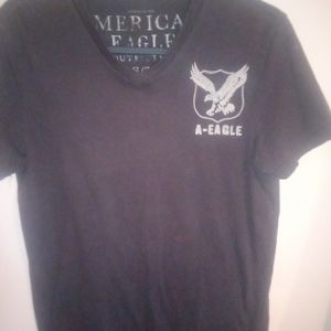 American Eagle v-neck shirt XS